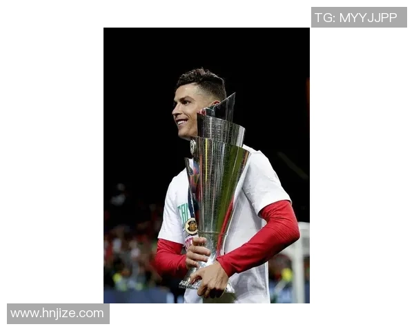 天下足球聚焦球星风采揭示世界足坛最具影响力的顶级球员