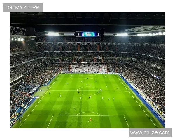 左脚大师在绿茵场上的精彩内传技术揭秘与球场风采展现 左脚大师在绿茵场上的精彩内传技术揭秘与球场风采展现