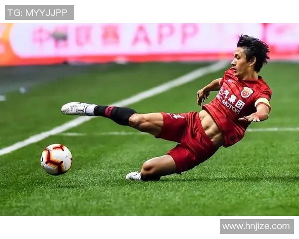 萌力全开盘点那些以可爱气质征服球迷的足球球星们